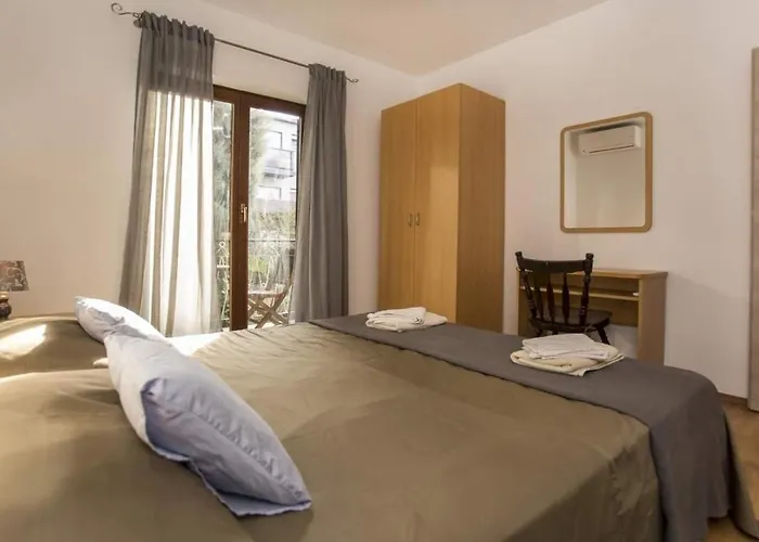 Apartment With Parking Space - 23505